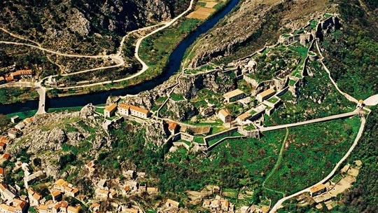 knin-2