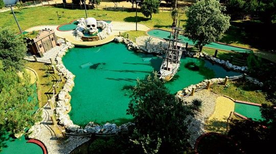 7020-sport-recreation-pirates-adventure-mini-golf