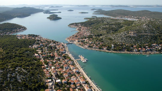 tisno-16